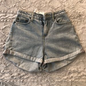 Brand new light wash jean shorts.
